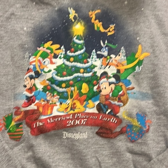 2007 Christmas Disneyland sweater - Picture 4 of 4